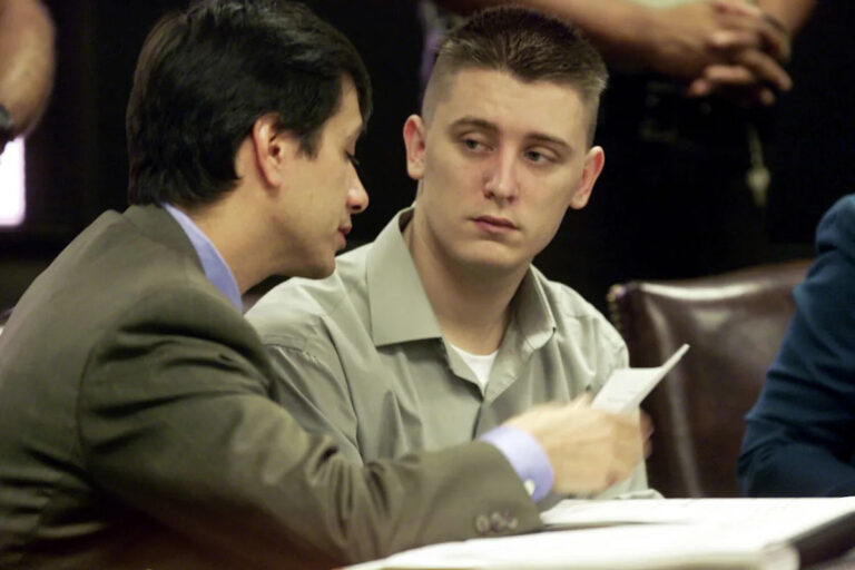 Где сейчас четверо подозреваемых в убийстве в йогуртовом магазине?