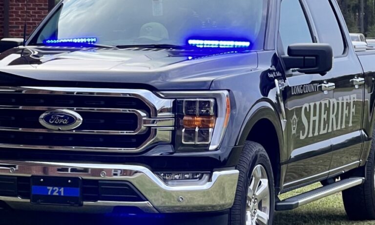 Рука женщины отрублена во время ссоры в Лонг Каунти