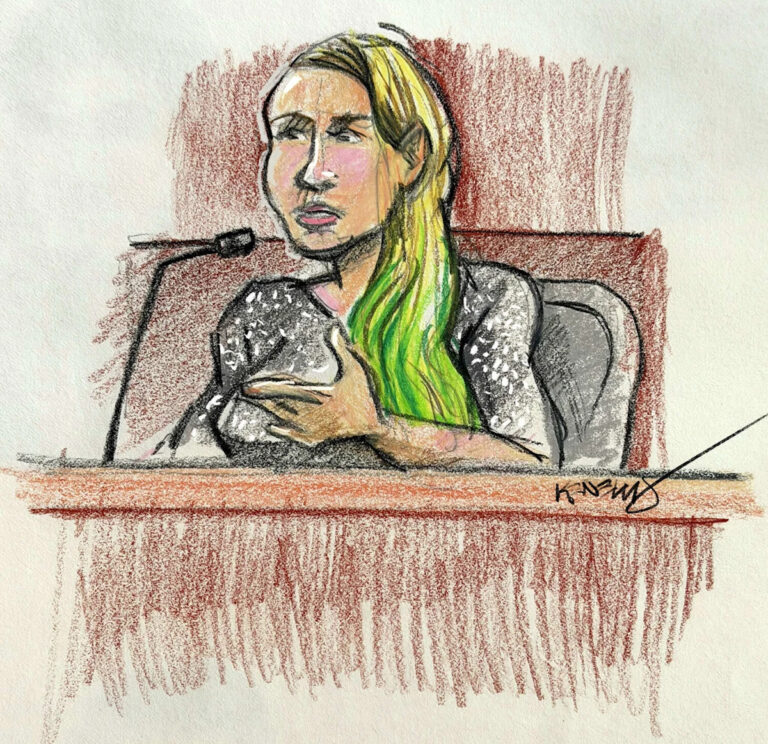 Женщина на первом свидании с мужчиной из Хьюстона, погибшим в аварии, вспоминает свои последние моменты в суде по делу о непредумышленном убийстве