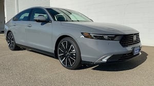 WSP ищет водителя после того, как пешеход получил травму в Рентоне