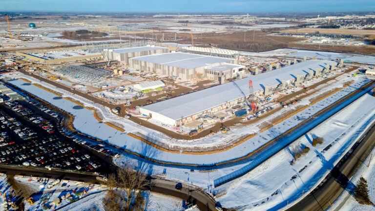 Попечители Йорквилла обсудят заявку на резервное копирование центра обработки данных