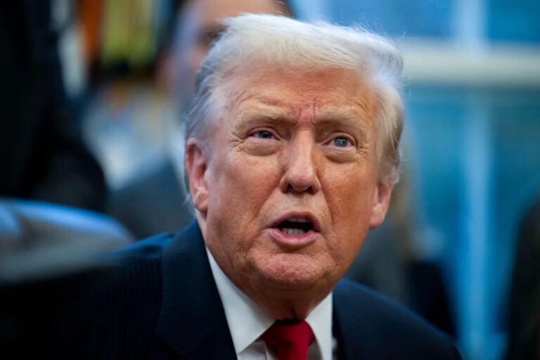 «Если избиратели чувствуют, что что-то не работает, они увольняют своих политиков»: математика экономики в форме K показывает, почему база Трампа чувствует себя преданной