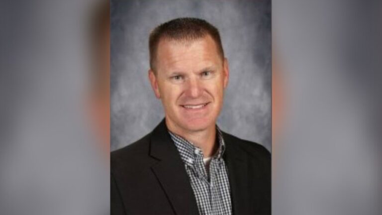 Уиллоу Спрингс открыла новую школу