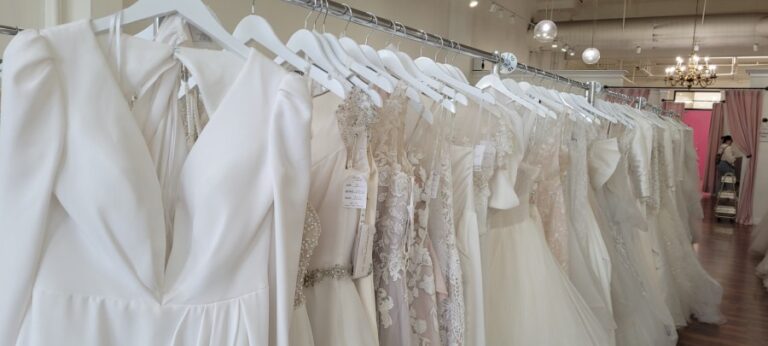 Операция «Свадебное платье» предоставляет бесплатные свадебные платья военным, невестам-мажорам