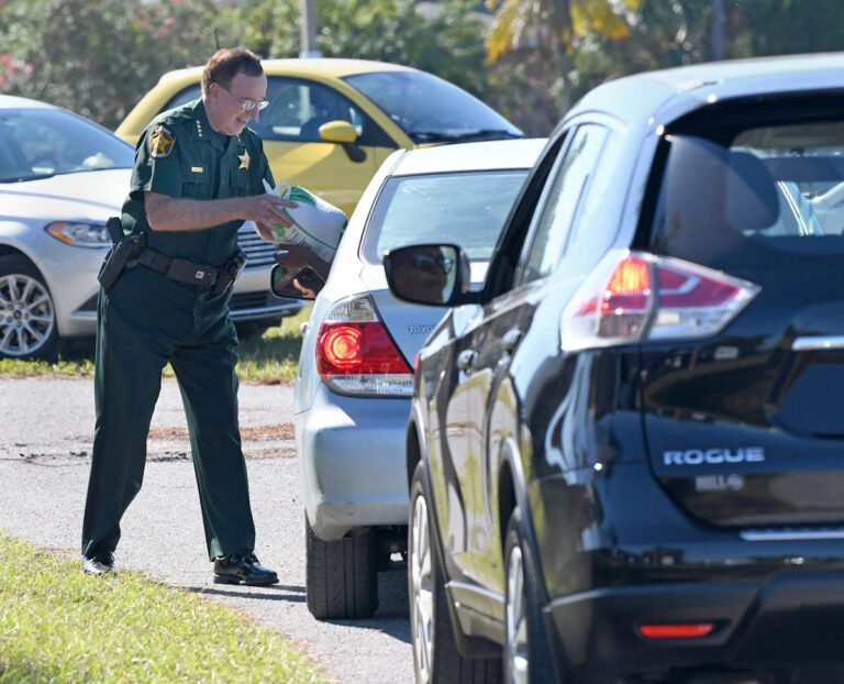 Где взять бесплатную индейку в округе Полк, чтобы послужить в День благодарения