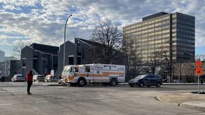 Женщина несколько раз ударила ножом в квартире в Питтсбурге