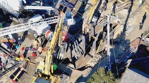 Крах траншеи в Ярмуте произошел на фоне продолжающегося судебного процесса между подрядчиком и городом