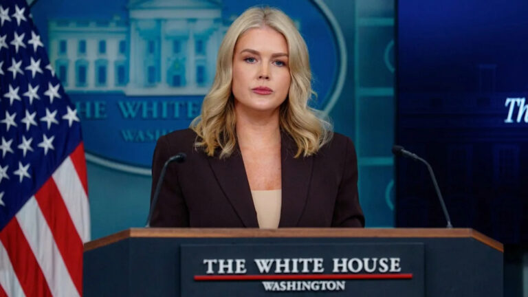 Пресс-секретарь Белого дома Каролина Ливитт в репортере «Твоя мама» отправляет социальные сети в безумие