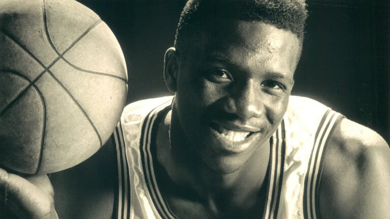 Зик Маршалл, бывший выдающийся баскетболист школы Святого Павла, умирает