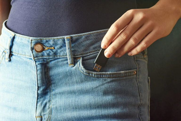 Молодые люди зазвучат после того, как правительство запретит популярный предмет: «Я думаю, что им нужно поставить предупреждающие знаки»