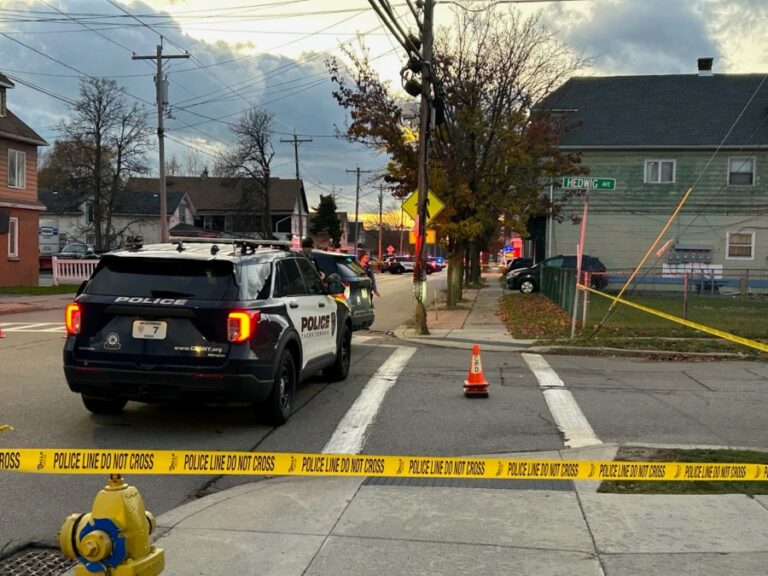 Женщина, погибшая после стрельбы, угон автомобиля в Чехтоваге