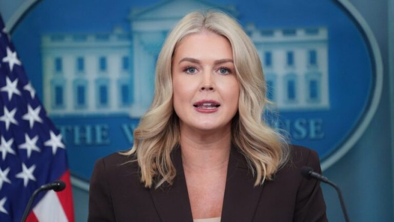 Белый дом ответил на электронные письма Эпштейна, в которых упоминается Трамп