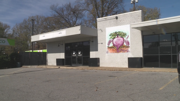 Wild Beet Salad Co. переезжает в Мидтаун