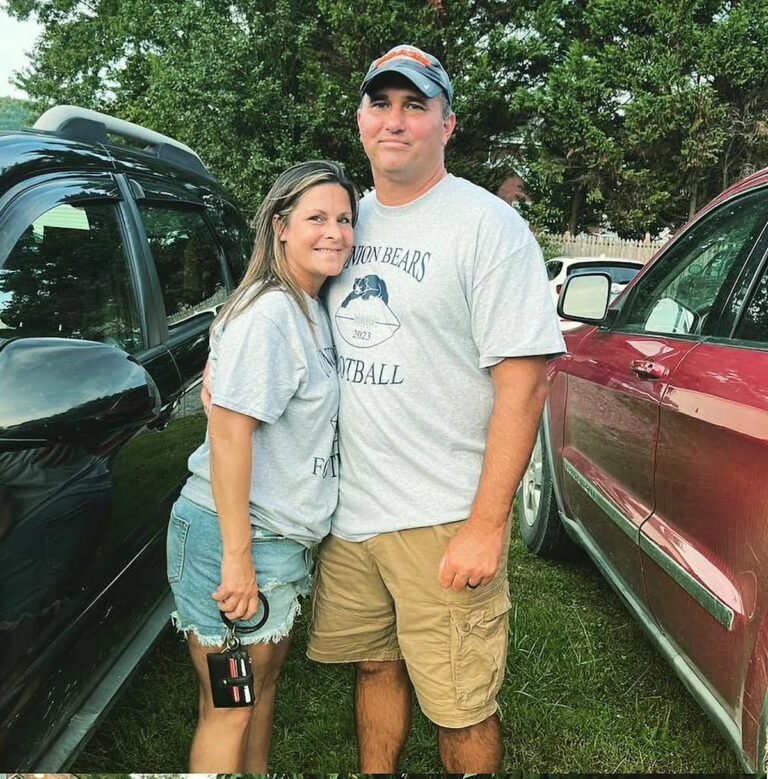 Кто такая Лесли Каудилл Тернер? Познакомься с женой пропавшего тренера по футболу в средней школе Трэвиса Тернера