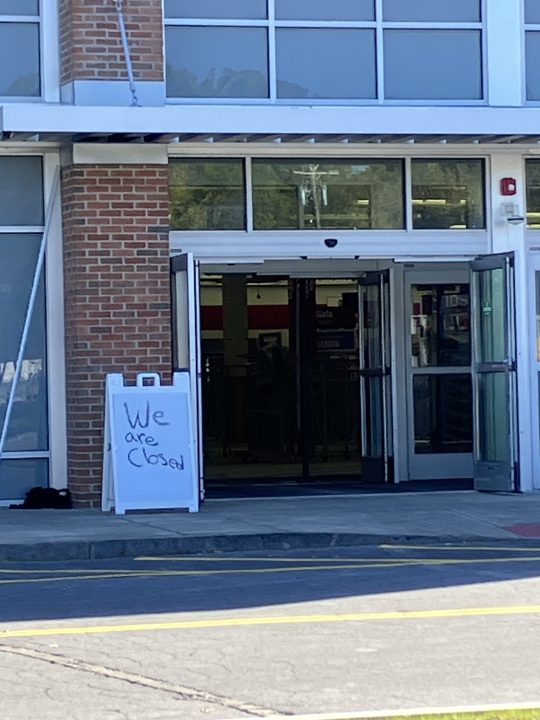 Вопрос и ответ: Закрыт ли магазин Burlington в ДеВитте навсегда?