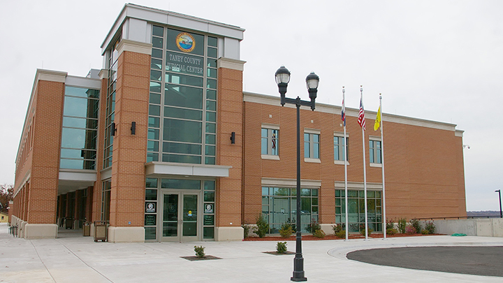 Лидер «Хищных браконьеров» приговорен за беспорядки в Брэнсоне