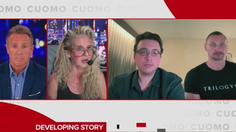 «Промытый мозг»: мама продюсера Куомо обманула из-за огромной суммы