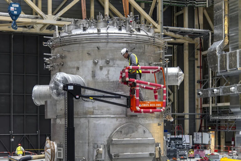 Крупнейший в мире ядерный реактор нацелен на питание Земли практически неограниченной энергией: «Возможно, самая сложная машина, когда-либо созданная»