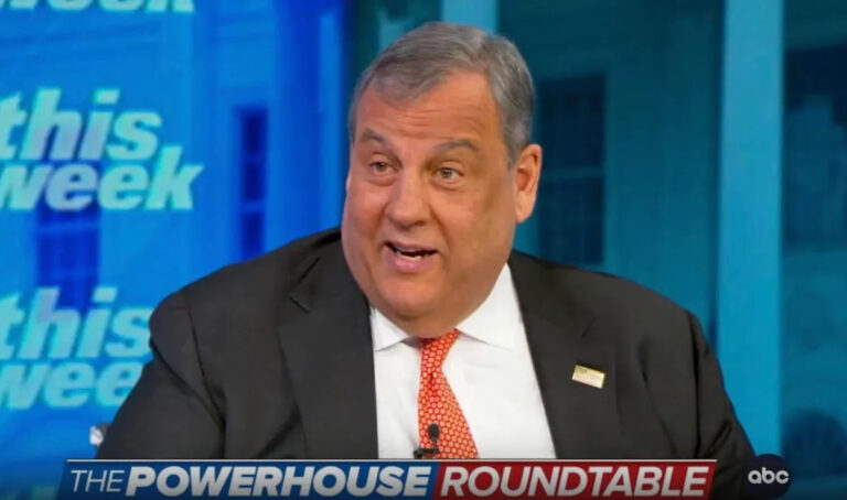 «Ужасная неделя!» Крис Кристи абсолютно поверг Трампа в слезы из-за речи в прайм-тайм, переименования Кеннеди-центра, реакции Роба Райнера и многого другого