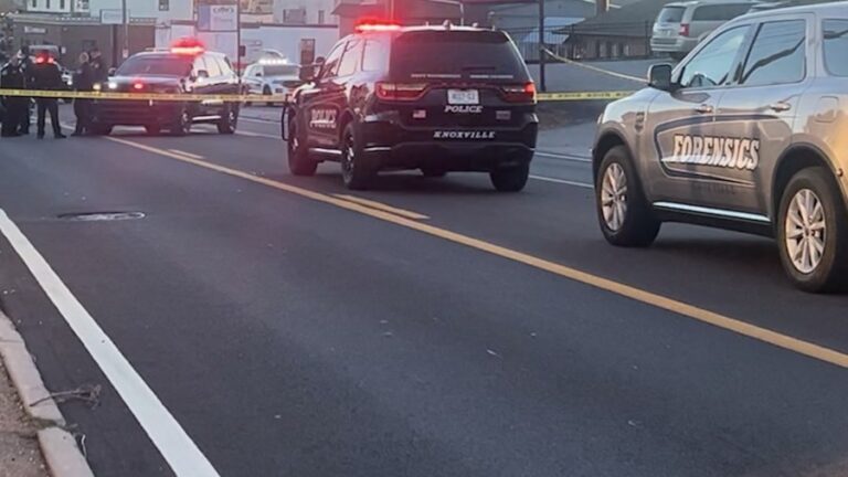 Женщина смертельно ранена в аварии на Бродвее