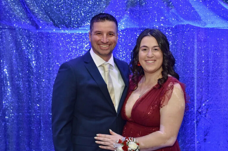 Суд освободил начальника отдела операций города Уэст-Спрингфилд в споре о соседстве