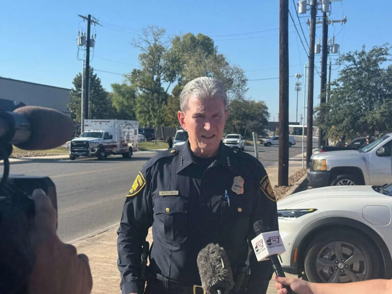 Смертельная суббота в Сан-Антонио: в результате стрельбы погибли 5 человек, в том числе мужчина, обвиняемый в убийстве 3 коллег