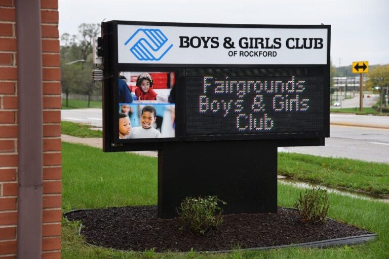 Клубы мальчиков и девочек получат повышение на 20 тысяч долларов за программы цифровой грамотности в Рокфорде и Фрипорте