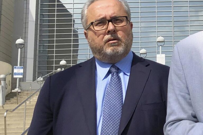 Зять Тома Жирарди осужден по делу о мошенничестве