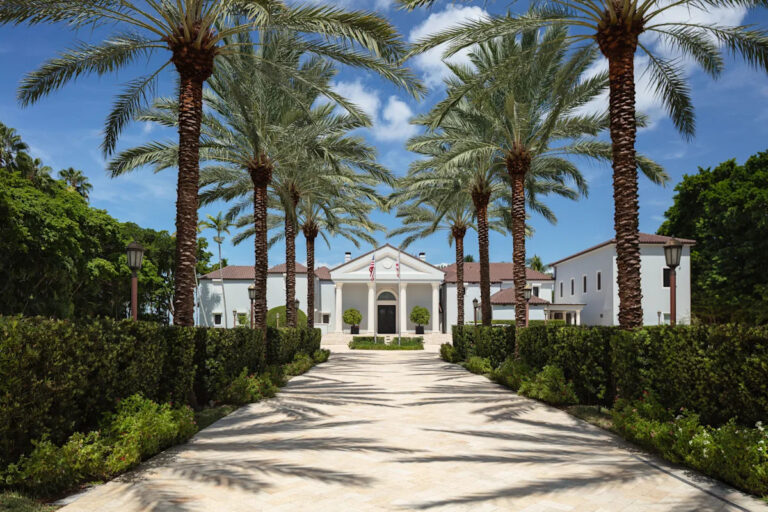 Особняк Майами-Бич, который был продан за 105 миллионов долларов в июле, теперь ищет ошеломляющий сальто — за 169 миллионов долларов.