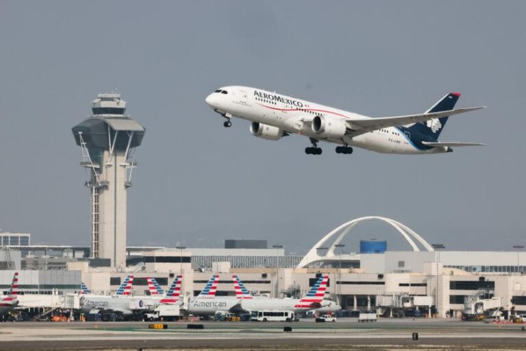 Проблемы с персоналом вызывают временную остановку на месте в Лос-Анджелесе