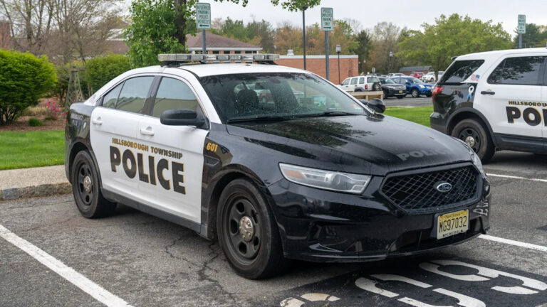 19-летний Хиллсборо обвиняется в покушении на убийство