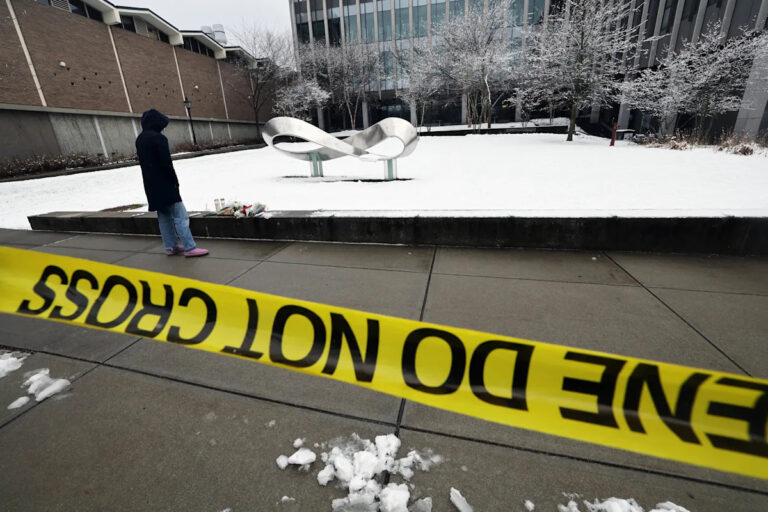 «Мои самые глубокие чувства»: что президент Трамп сказал о стрельбе в Брауновском университете