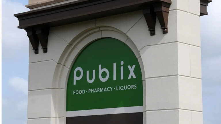 Publix закрыт только 3 дня в году. А магазины Флориды открыты в 2025 году в День труда?