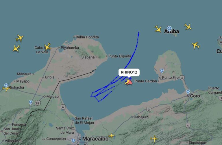 Американские истребители F-18 в течение 40 минут вторгаются в воздушное пространство Венесуэлы