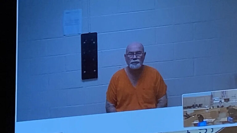 Роберт Маккейн, осужденный за печально известное убийство в Рокленде в 1980 году, освобожден после рассмотрения дела