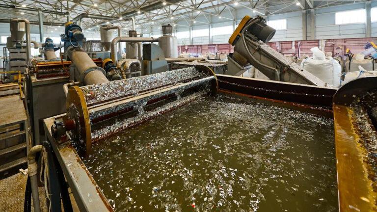 Эксперты предупреждают после обнаружения опасного вещества в водоснабжении США: «Они позволяют кому-то положить что-то в воду».