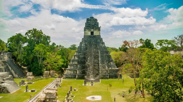 5 теорий, которые привели к краху майя