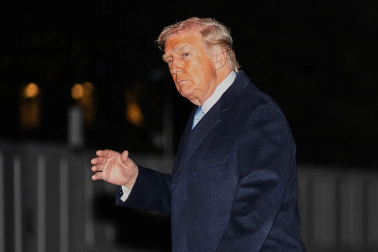 7 признаков того, что Трамп теряет свою канавку