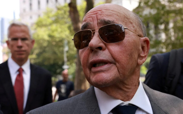 Бывший владелец «Тоттенхэма» Джо Льюис помилован Дональдом Трампом