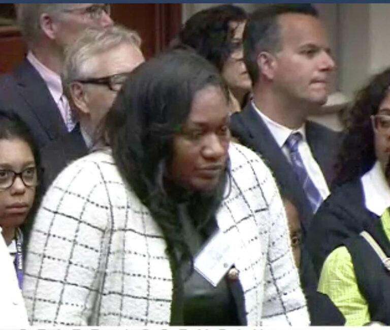 Ветеран, который лгал о Пурпурном сердце, бездомных ветеранов приговорили к федеральной тюрьме