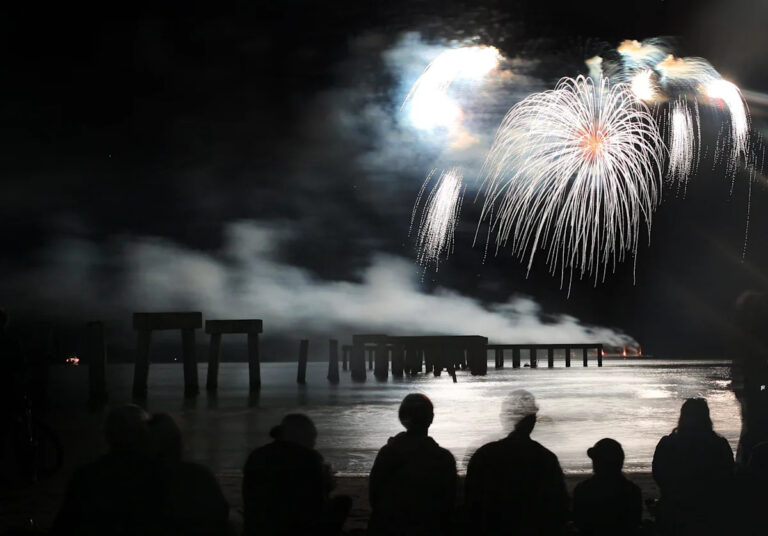 Фейерверки в Форт-Майерс-Бич не случаются в канун Нового года.