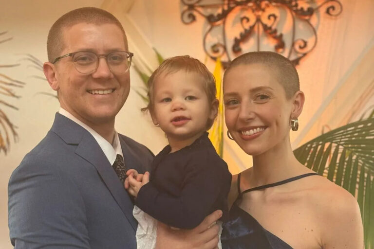 Маме сказали, что ее трогательная рука была встревожена, а затем она упала и получила опустошающий диагноз.