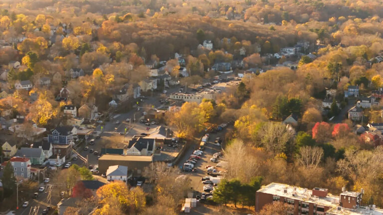 Генеральный прокурор штата запускает иск после того, как услышал «не шокирующие» истории о том, что компания якобы обманывает домовладельцев: «Обманчивая, незаконная … тактика продаж».