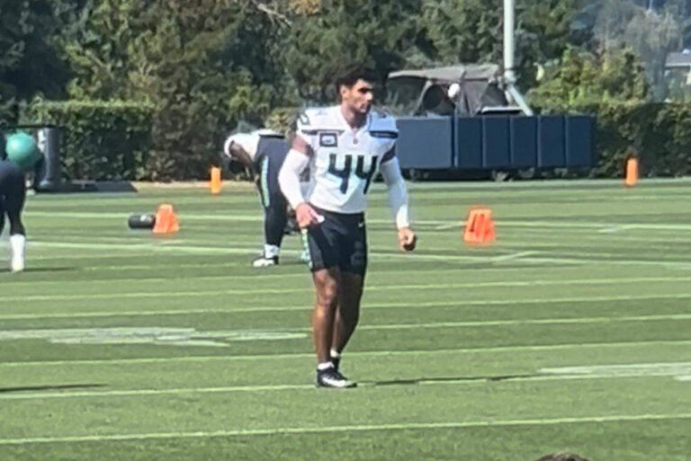 За неделю до 49ers часто меняющийся Чез Сурратт спешит узнать способы Seahawks