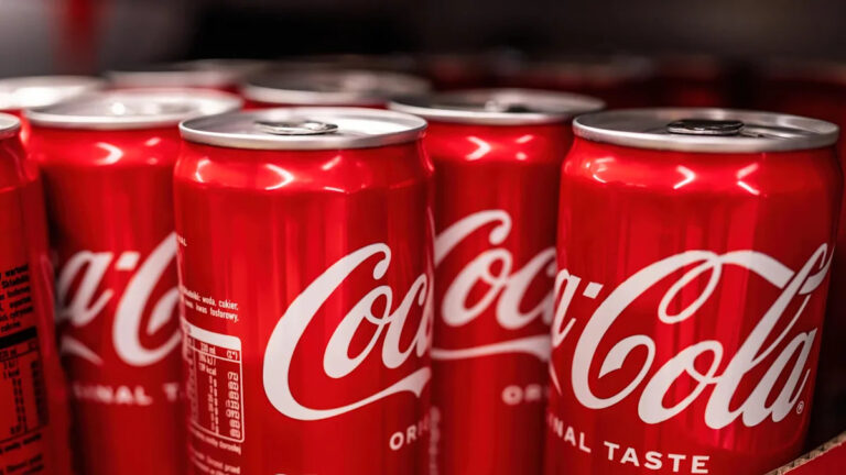 Coca-Cola под огнем, поскольку эксперты в области здравоохранения обнаружили скрытые опасности: «Это не должно быть разрешено к продаже»