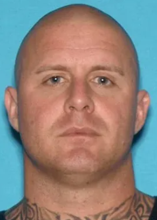 Джейсон «Джей» Дэйр, уволенный полицейский из штата Нью-Джерси, теряет заявку на возвращение своей работы