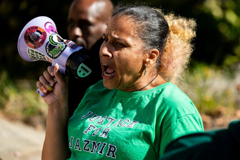 Полицейский Акрона, убивший Джазмира Такера, не будет обвинен, постановило большое жюри