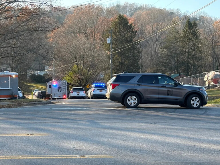2 Люди Эшвилла, обвиняемые в убийстве, пытались «сценировать» сцену, утверждается