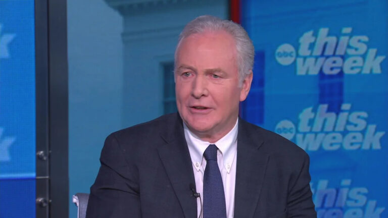 Ван Холлен: «Возможно, в Венесуэле было совершено военное преступление»