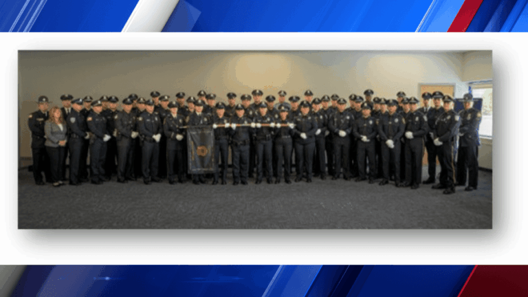 47 новых офицеров закончили Полицейскую академию MPTC Holyoke